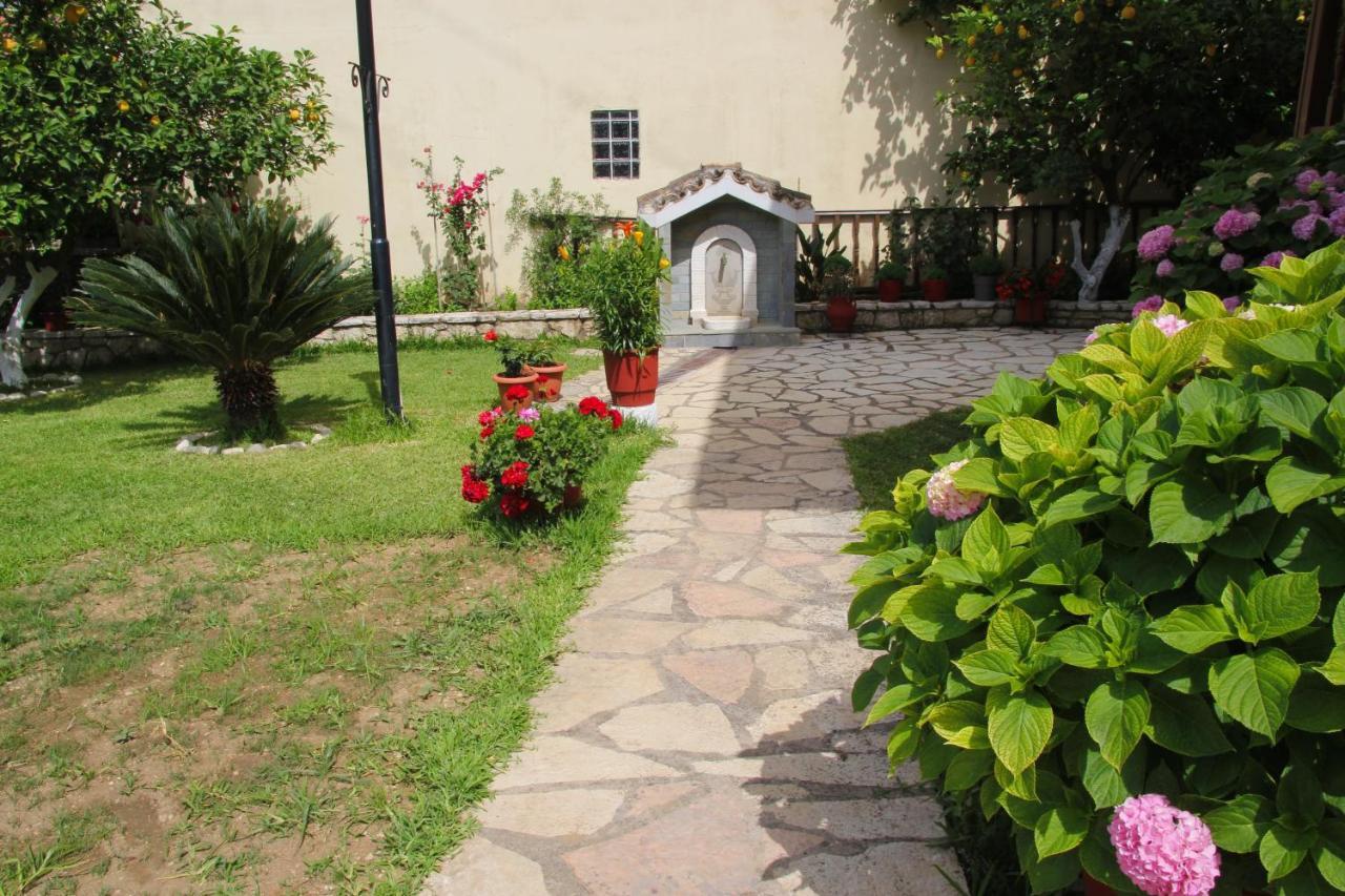 Villa Dimitra Nikiana Buitenkant foto