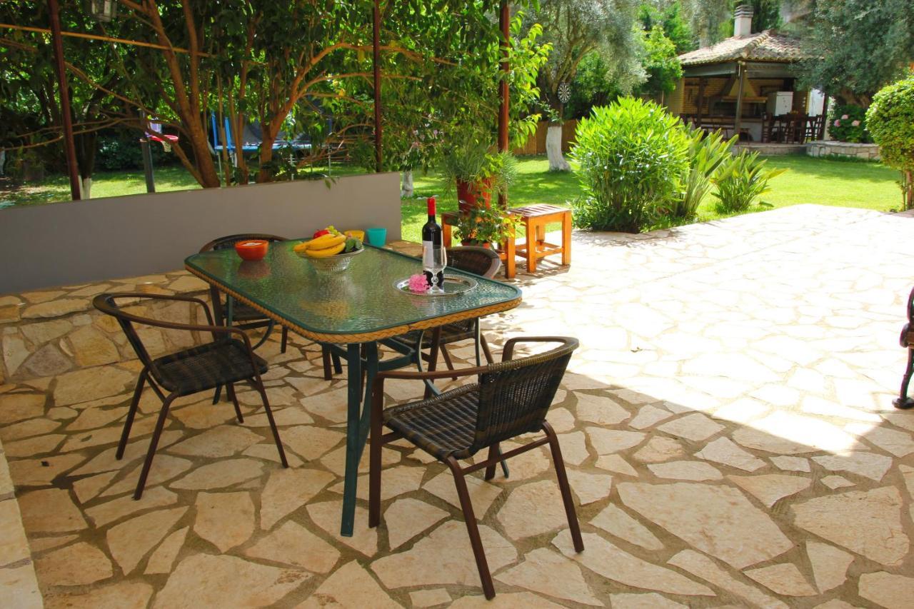 Villa Dimitra Nikiana Buitenkant foto