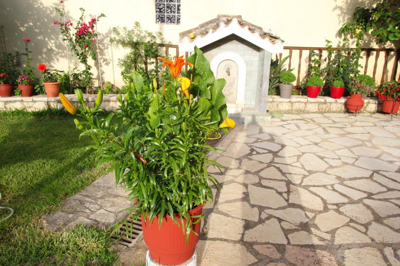 Villa Dimitra Nikiana Buitenkant foto